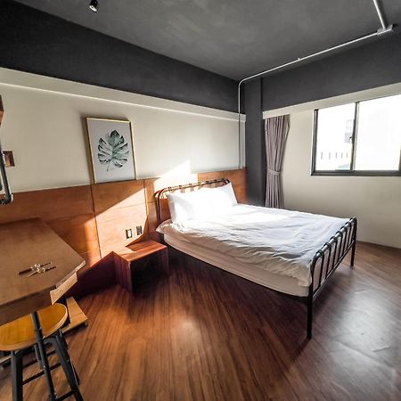 Oro旅宿 Đài Trung Ngoại thất bức ảnh